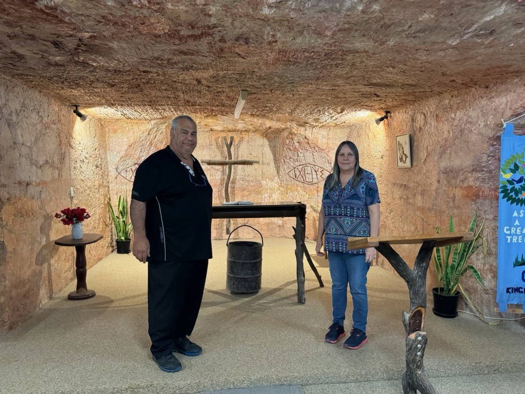 Neville & Kathie in the Catacomb Church, Coober Pedy